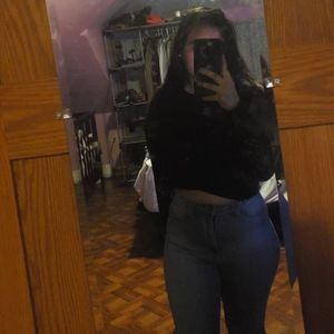 Meet your Posher, Fabiola